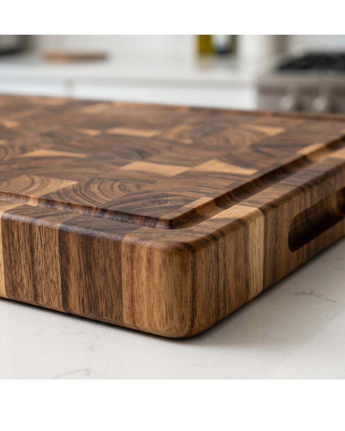 Sokvu End-Grain Acacia Cutting Board 16 x 11 Inch with Juice Groove - Detail view
